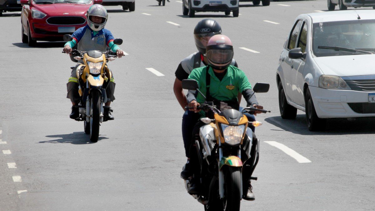 Contribuintes com placa final 6 têm até sexta (29) para garantir desconto de 8% no IPVA